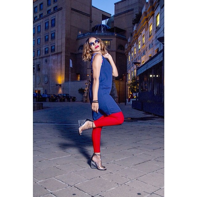 The T Dress // outfit styled by @kefiboo wearing @burgundyfly shirt dress / @lamanchesa leggings / shoes @casteloshoes ❤️💙❤️💙❤️ for more details check out www.kefivoguestyles.com